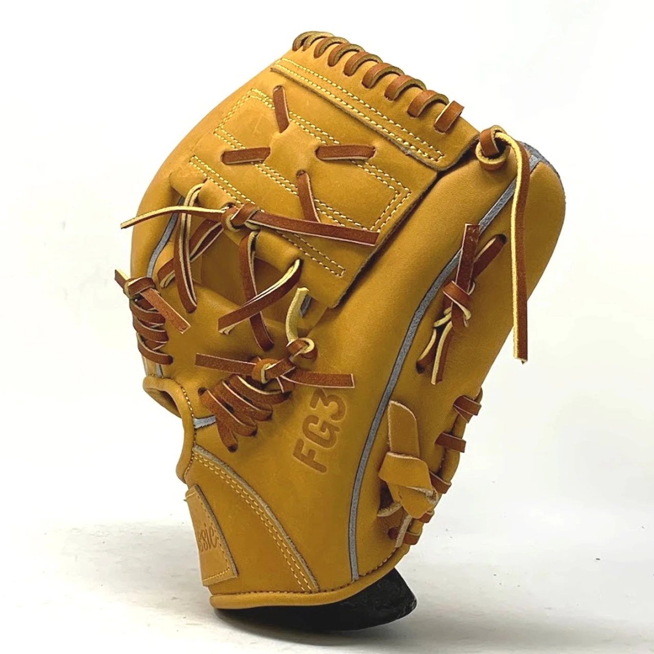 Classic Baseball Glove 11.25 Inch One Piece Tan Right Hand Throw - Image 4