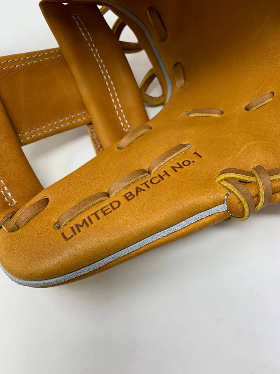 Marucci Capitol Horween Baseball Glove 65A3 12.00 H Web Right Hand Throw - Image 7